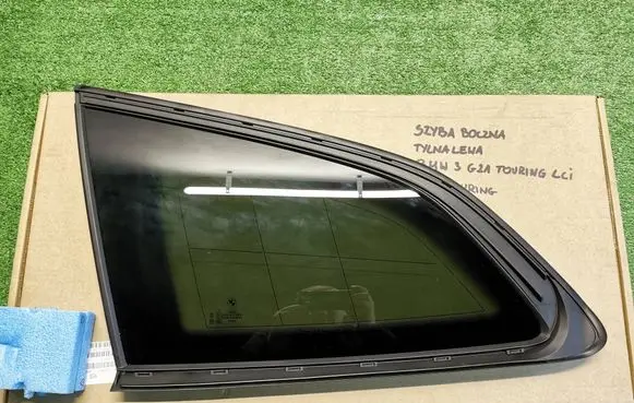 BMW 3 G20 G21 Rear side window 7499517