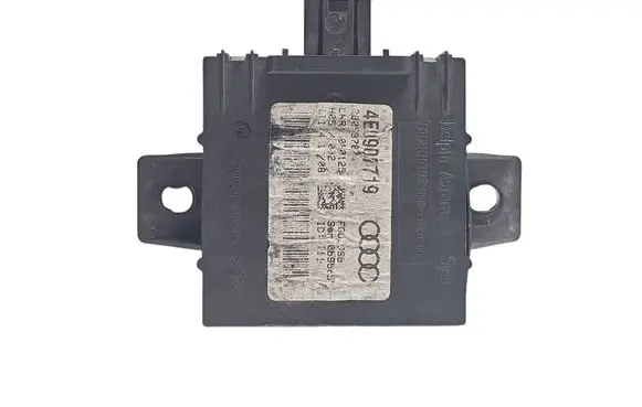 Audi A8 S8 D3 4E Alarm control unit/module 4E0907719 28053787