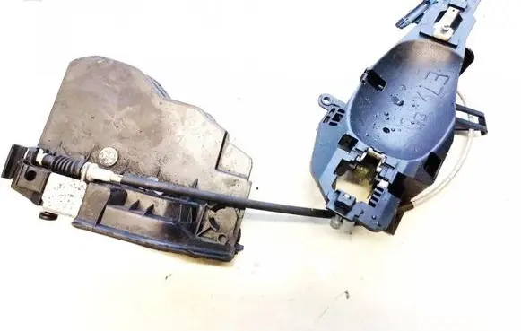 BMW 5 F10 F11 Rear door lock A053702