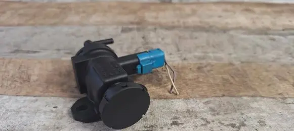 Peugeot 607 Turbo solenoid valve 9635704380 0928400414