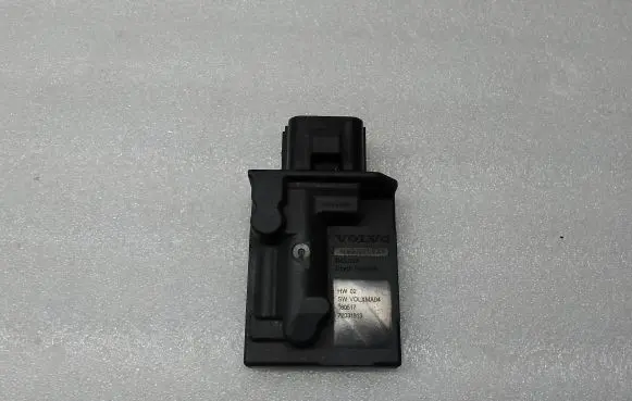 Volvo XC60 Fuel injection pump control unit/module 32203571 72031913 180517