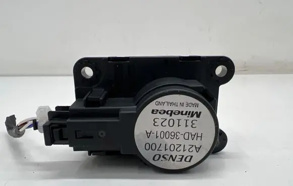 Renault Captur II Air flap motor/actuator HAD36001A A2120700