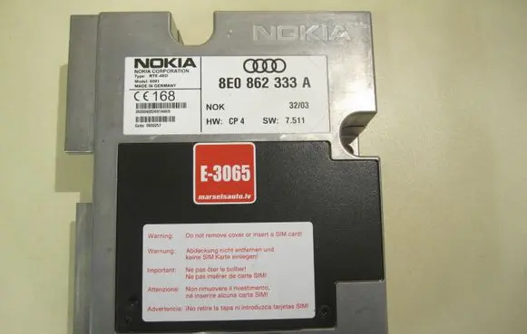 Audi A4 S4 B6 8E 8H Phone control unit/module 