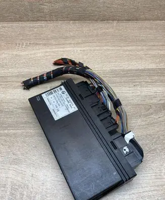 BMW 5 E60 E61 Central body control module 6978713 5WK49111