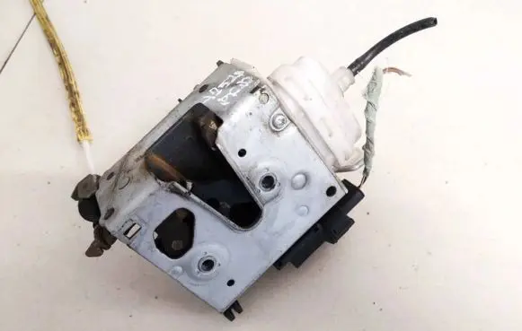 Audi A3 S3 8L Front door lock 8l1837016a