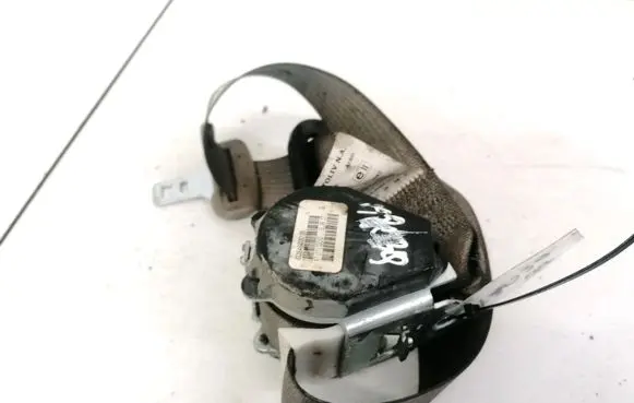 Dodge Caliber Rear seatbelt