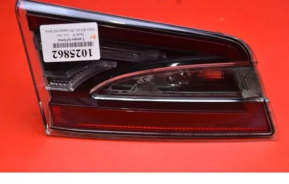 Tesla Model S Rear/tail lights 6005925-00-C