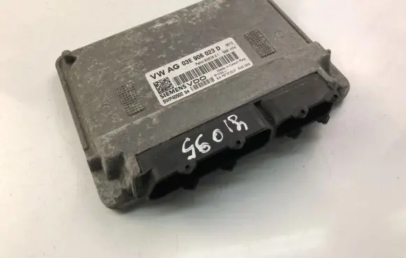 Seat Ibiza II (6k) Engine control unit/module ECU 03E906023D