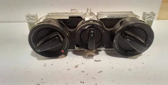 Skoda Octavia Mk1 (1U) Climate control unit 1J0819045E 659497N05 901510930000