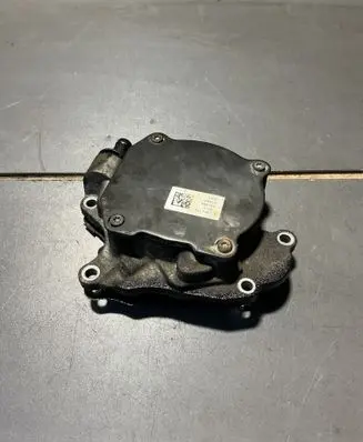 Skoda Roomster (5J) Vacuum pump 03l145207
