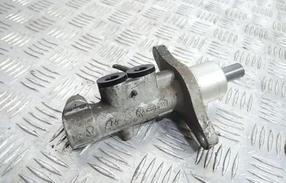 Skoda Octavia Mk1 (1U) Master brake cylinder