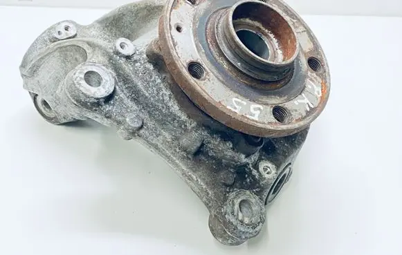 Volkswagen PASSAT B7 Front wheel hub 3C0407253F 3C0407257F 1K0407621F