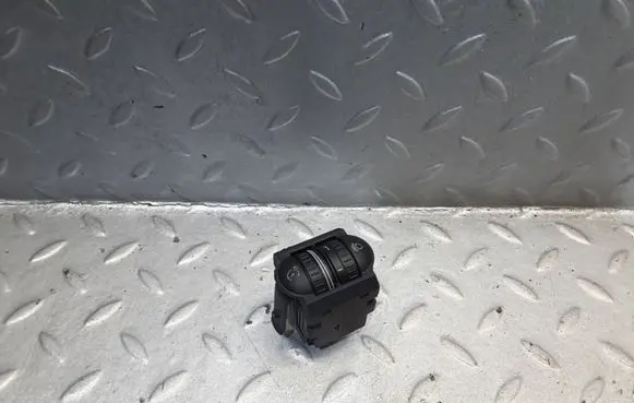 Volkswagen Jetta VI Headlight level height control switch 5C6941333A