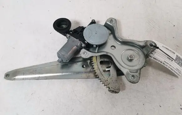 Lexus GS 300 350 430 450H Rear door window regulator with motor