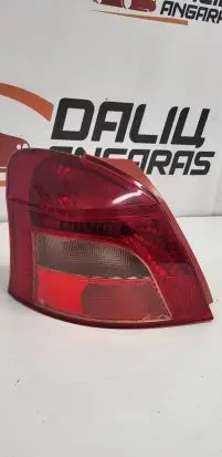 Toyota Yaris Rear/tail lights