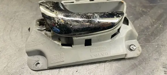 Volvo S80 Rear door interior handle 09170045