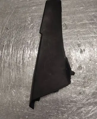 KIA Sorento Windshield trim 8615405000