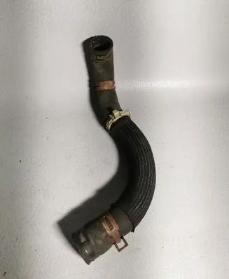 Toyota Avensis T270 Engine coolant pipe/hose