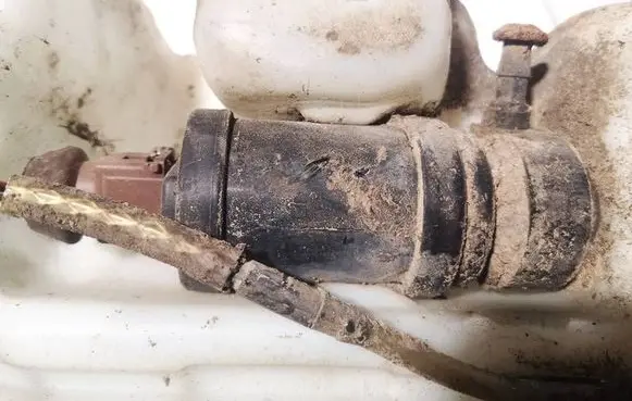 Citroen Xsara Windscreen/windshield washer pump