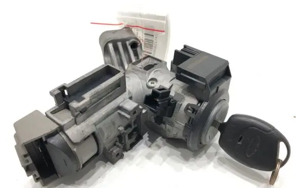 Ford Fiesta Ignition lock 8A6T15607AB