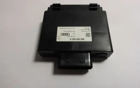 Audi Q3 8U Voltage converter inverter 