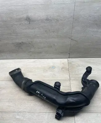 Intercooler hose/pipe
