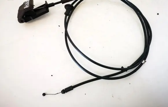 Hyundai Trajet Engine bonnet (hood) release handle