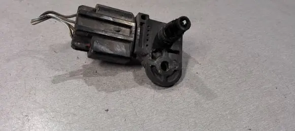 Ford Mondeo Mk III Air pressure sensor 1S7A9F479AB 0261230044