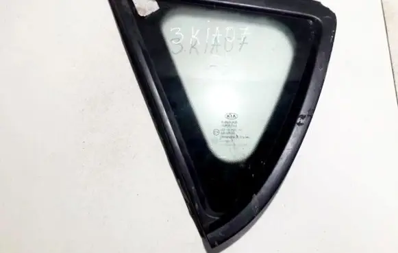 KIA Ceed Rear side window