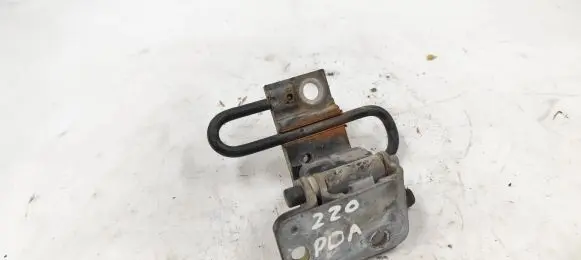 Audi A4 S4 B6 8E 8H Front door lower hinge 8E0831412