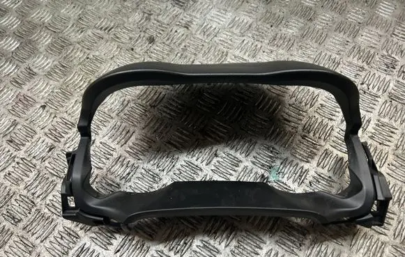 Suzuki Swift III Dashboard trim 7331152R5