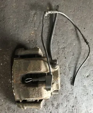 Mercedes-Benz E W210 Front brake caliper