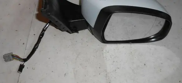 Ford Mondeo MK IV Front door electric wing mirror E9034384 E9024384