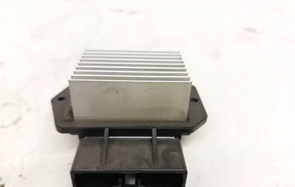 Toyota Corolla Verso AR10 Heater blower motor/fan resistor 4993002121