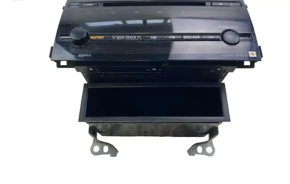 Toyota Prius (XW30) Radio/CD/DVD/GPS head unit P3808