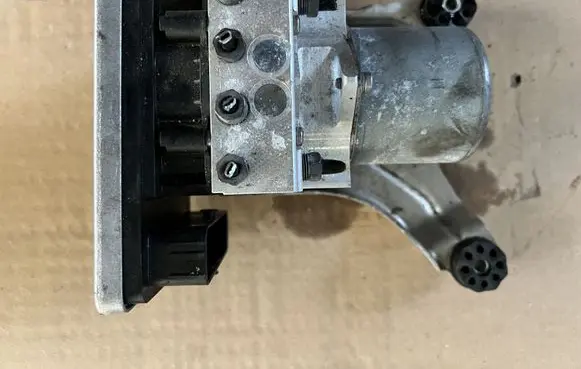 BMW 7 G11 G12 ABS Pump 34516880538 6880538