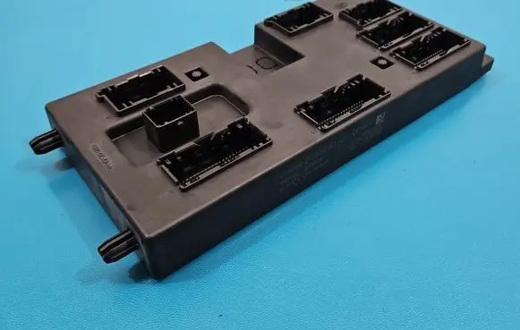 Jaguar XE Central body control module GX7314F041AJ IMPRK1546012