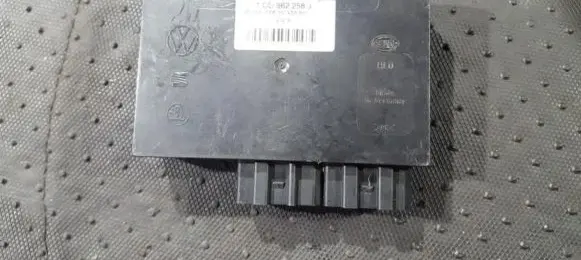 Volkswagen Golf IV Comfort/convenience module 1c0962258j 5za007955-50