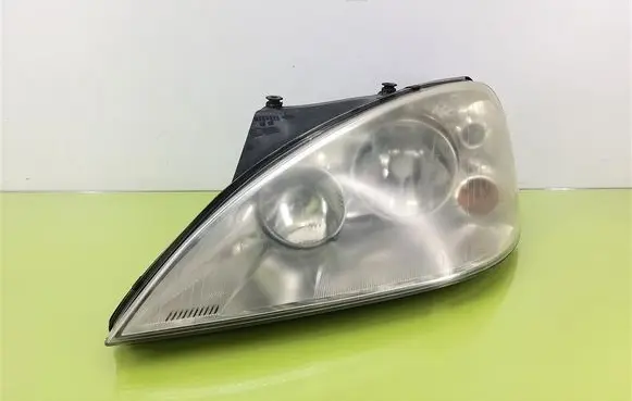 Ford Galaxy Headlight/headlamp 0301183201