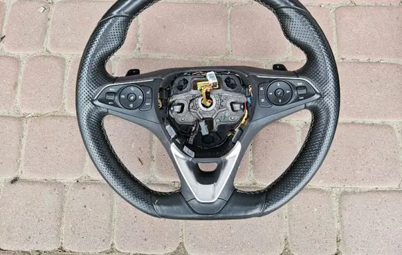 Opel Insignia B Steering wheel 878533856840015