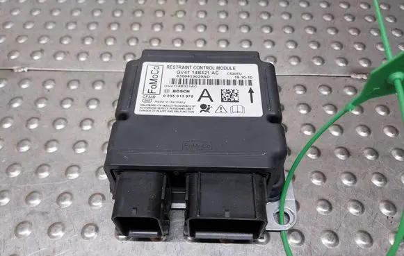 Ford Kuga II Airbag control unit/module S26380796 GV4T14B321AC
