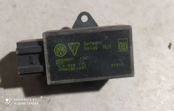 Volkswagen Touareg II Seat heating relay 7L0959772