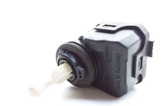 Volkswagen Bora Headlight level adjustment motor 1J0941295C