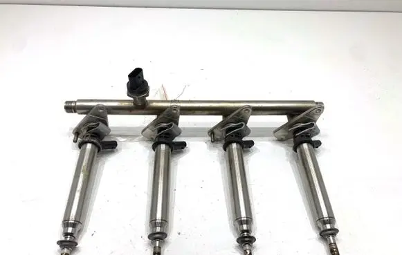Mercedes-Benz CLA C117 X117 W117 Fuel main line pipe A2780700687