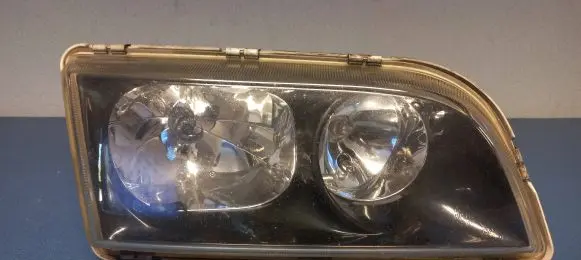 Volvo S40, V40 Headlight/headlamp 30899679