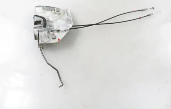 Fiat Sedici Front door lock