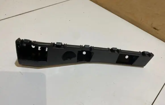 Ford Mustang VI Front bumper mounting bracket FR3B16C067AC