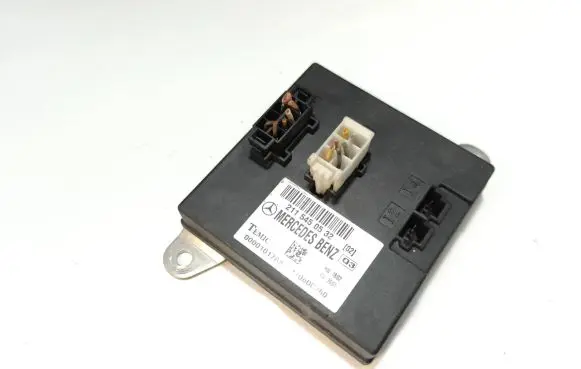 Mercedes-Benz E W211 Comfort/convenience module 2115450532 000010177