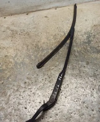 Audi A6 S6 C6 4F Windshield/front glass wiper blade 