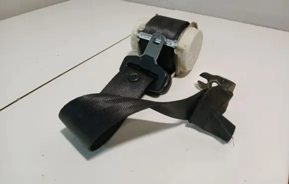 Ford Fiesta Rear seatbelt 8V51A611B69AF 34028155